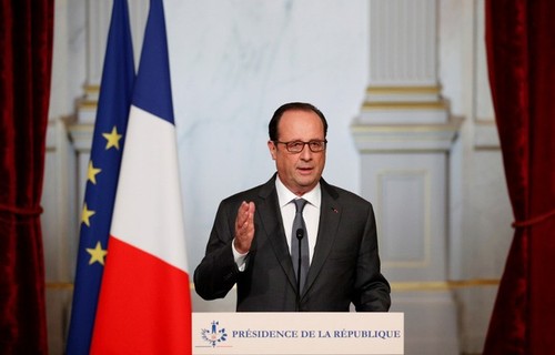  Hollande, Renzi et Merkel affirment leur volonté de travailler avec Washington - ảnh 1